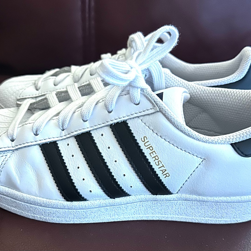 Adidas superstar Classic White Sneakers with Black Stripes like new
